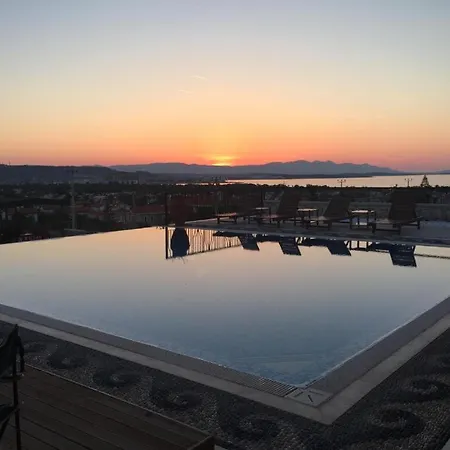 Villarenk Отель