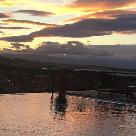 Villarenk Отель